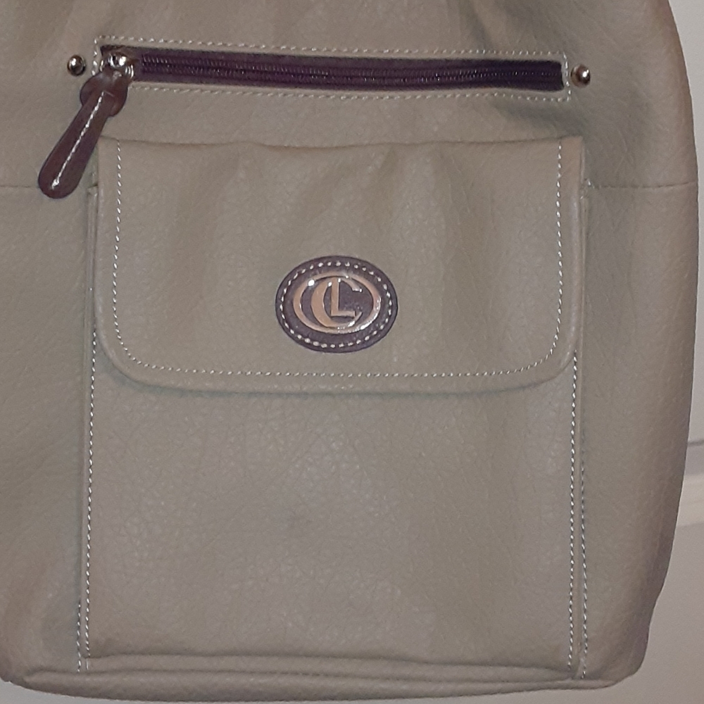 Purse - Picture 2 of 3
